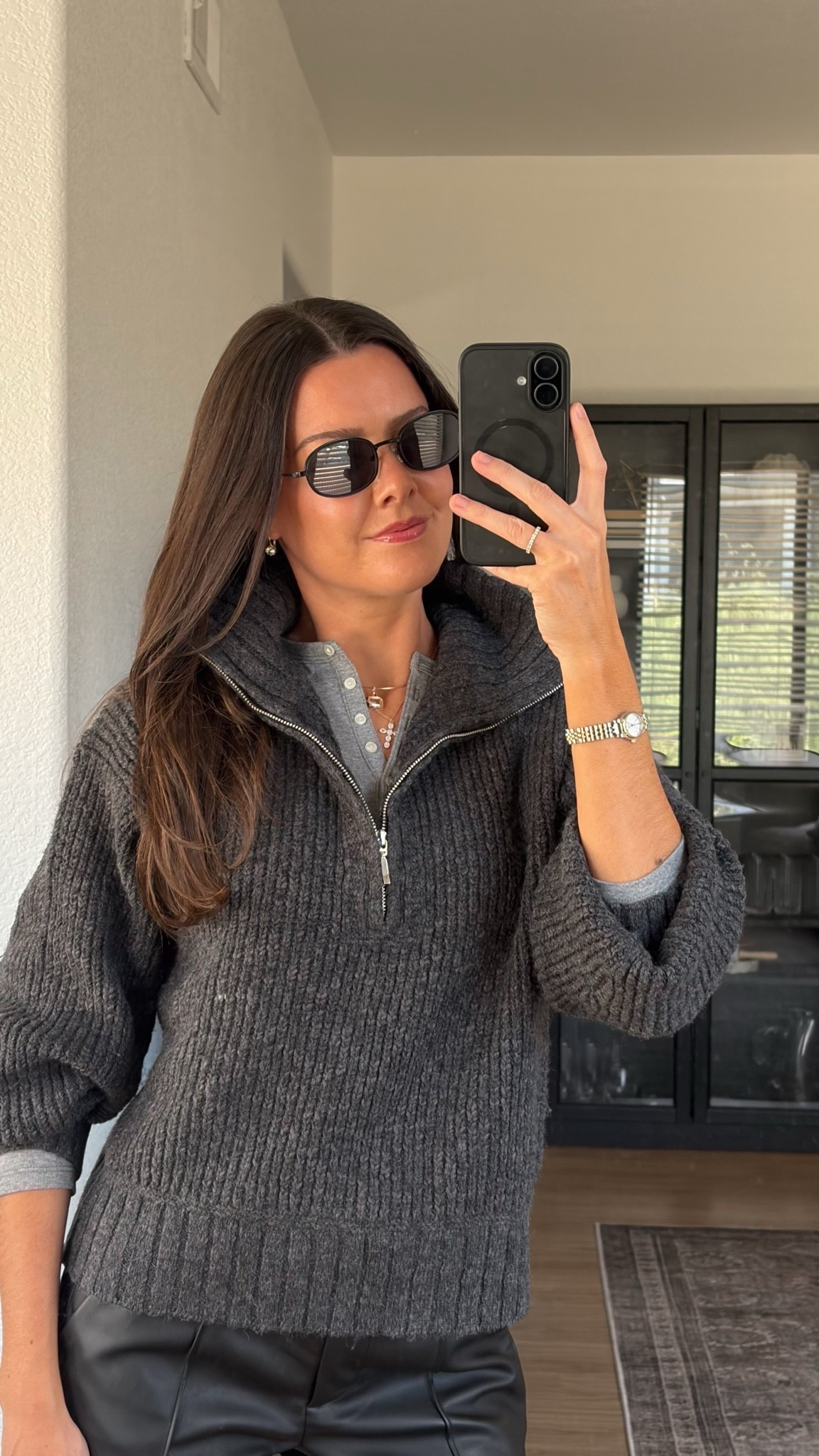 trying on some new Abercrombie items I’ll be wearing all fall and winter! SIZING: I am 5’7” wearing XS in everything except for the cream cable knit which I sized up to a small in for some extra room! True size 25 regular at length in all pants!