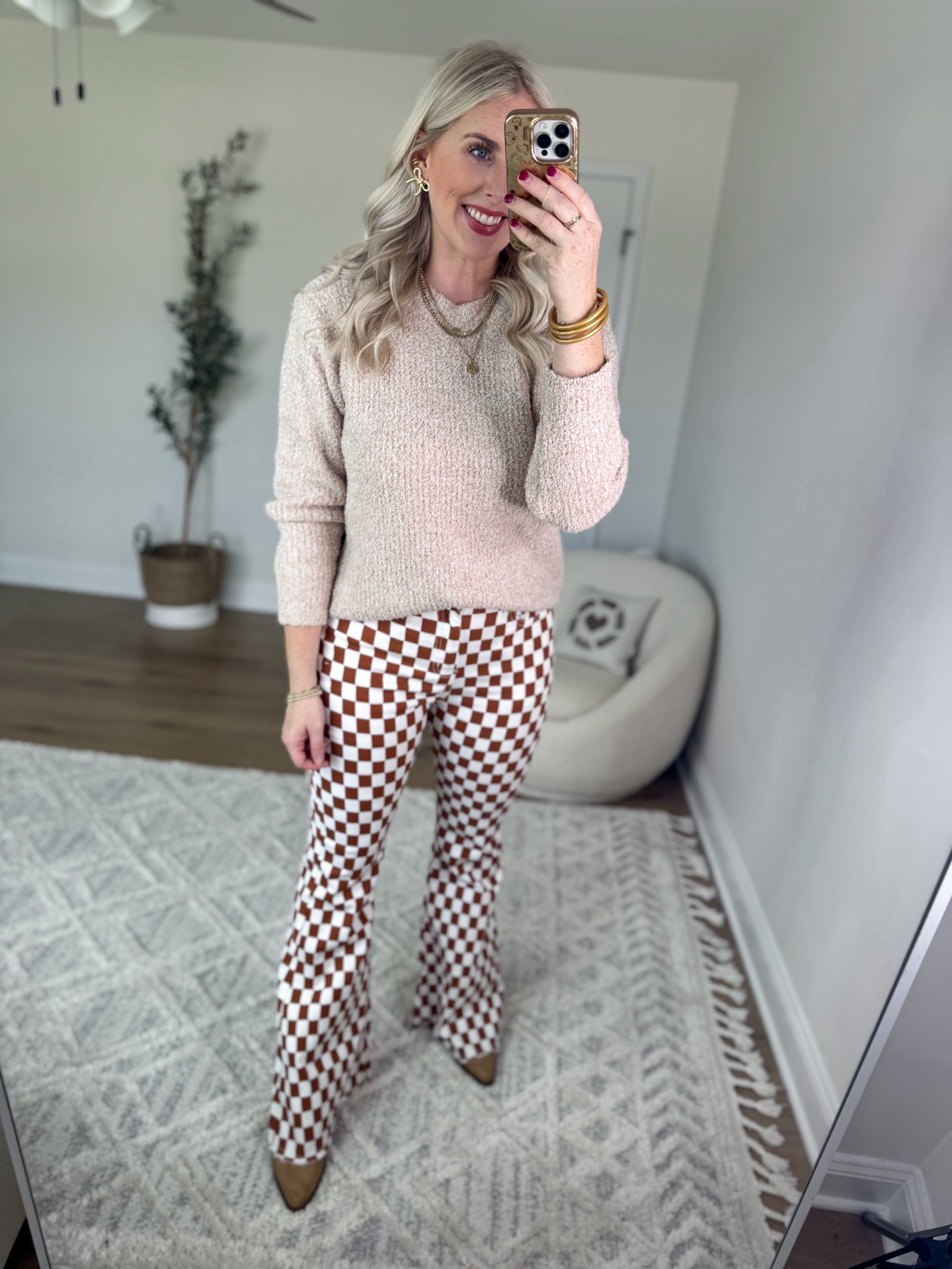 Weekend Walmart Wins try on 
Blanket sweater- medium 
Tan check jeans from Amazon!

#LTKFindsUnder50 #LTKStyleTip #LTKSeasonal