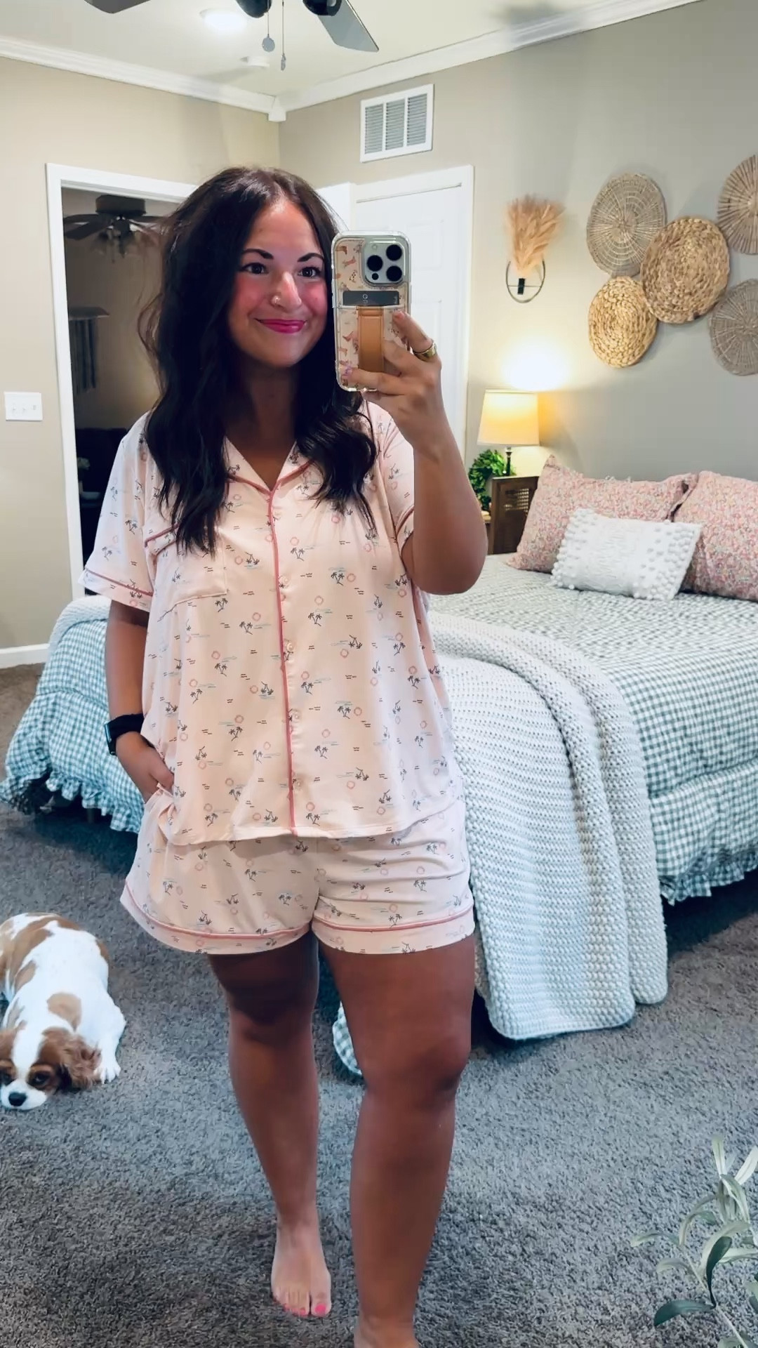 Walmart pjs are always my fav!!
pajama set: fits true to size // wearing an XL