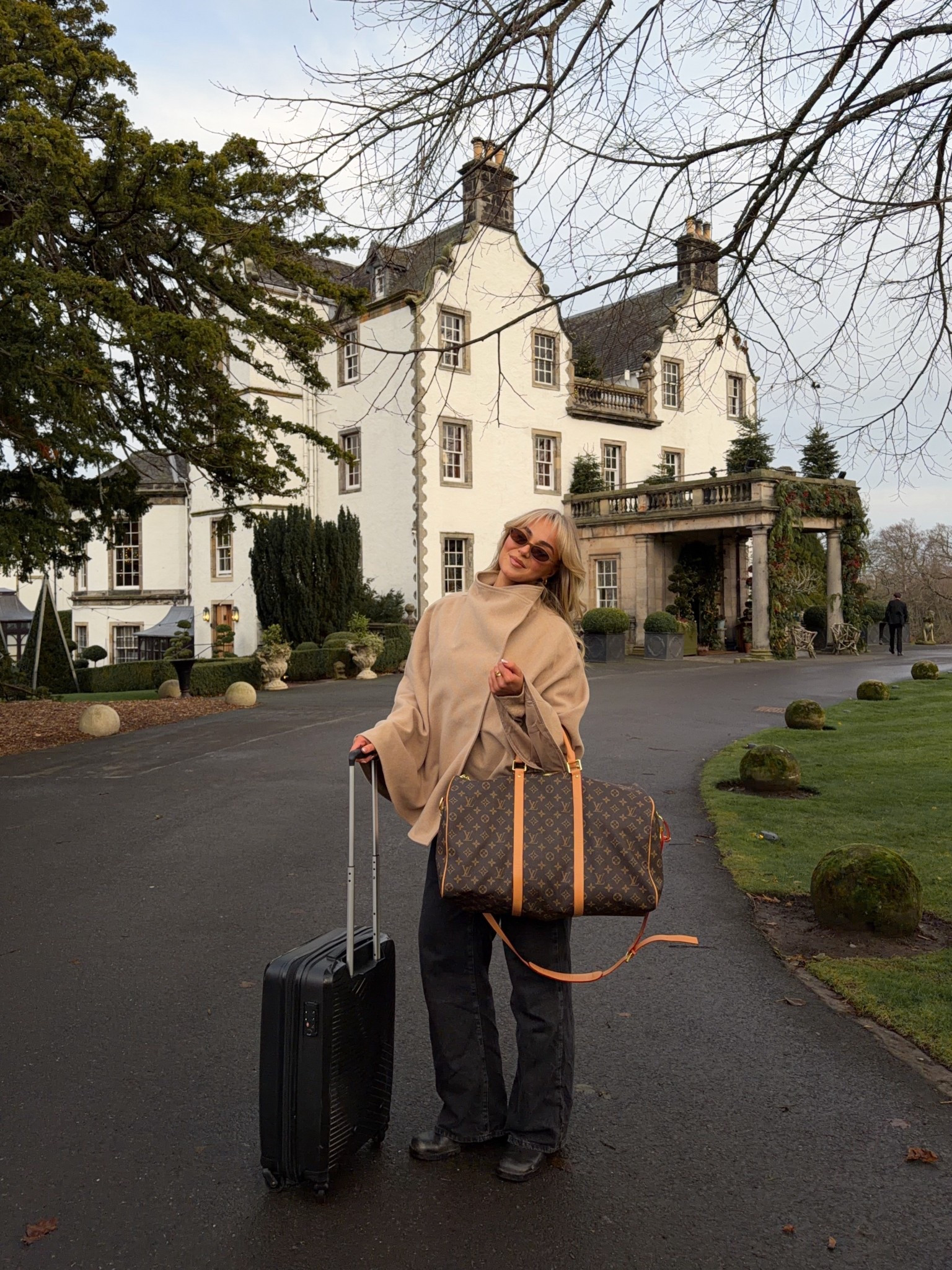 #LTKwinter #LTKjeans #LTKfestive