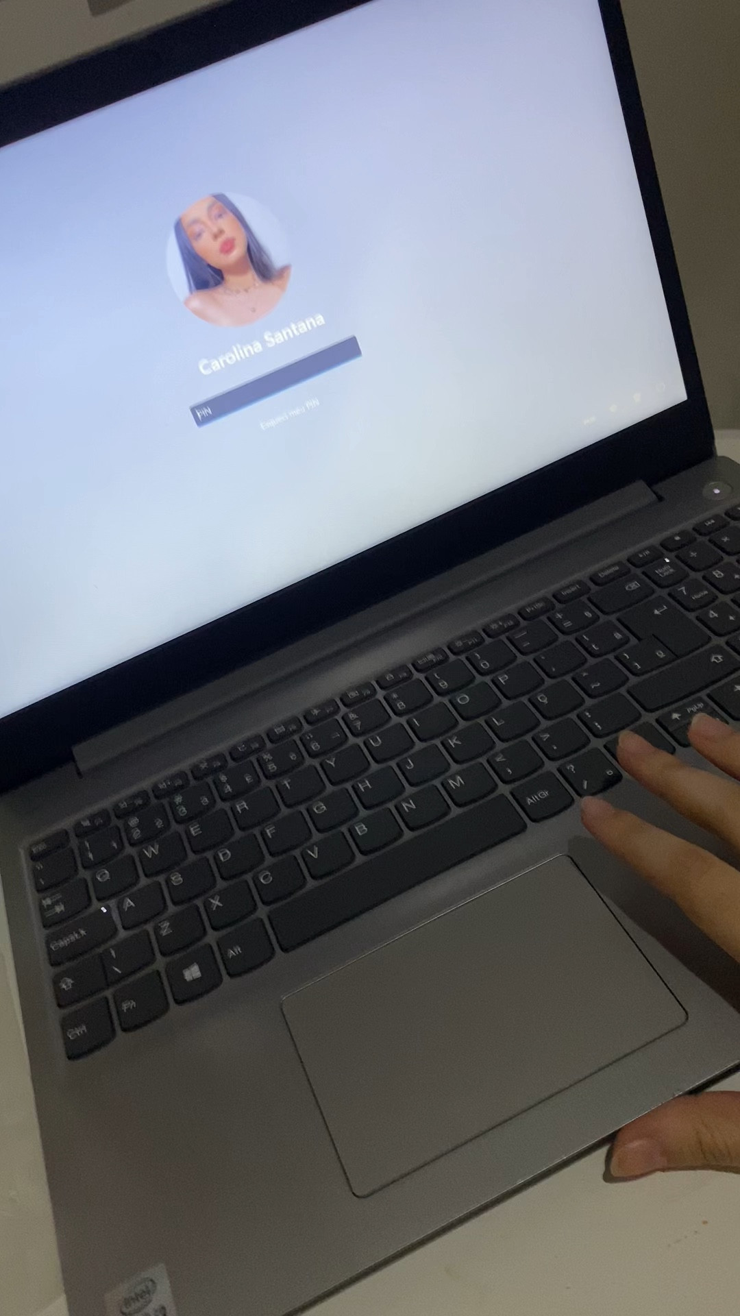 O melhor notebook custo benefício que encontrei que você vai encontrar, tenho ele é me atende super bem há meses 🫶🏻🛍️

#LTKbrasil