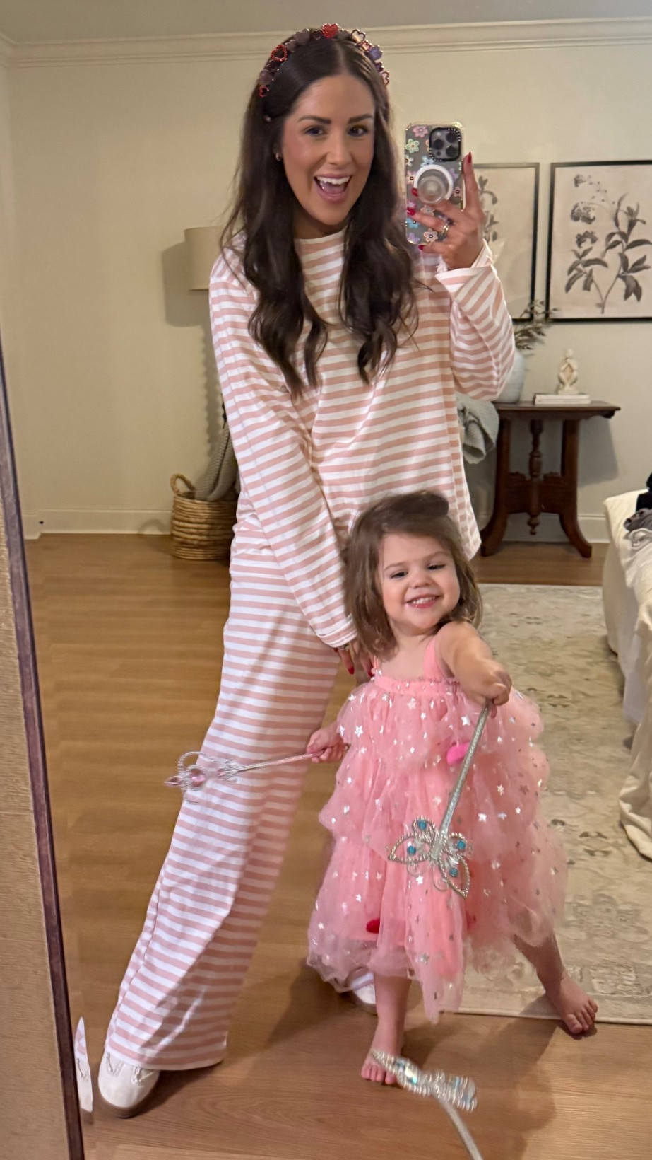 Literally have this set in 3 colors now! So comfy 🤌🏼🤌🏼

#LTKmomlife #LTKootd #LTKValentine