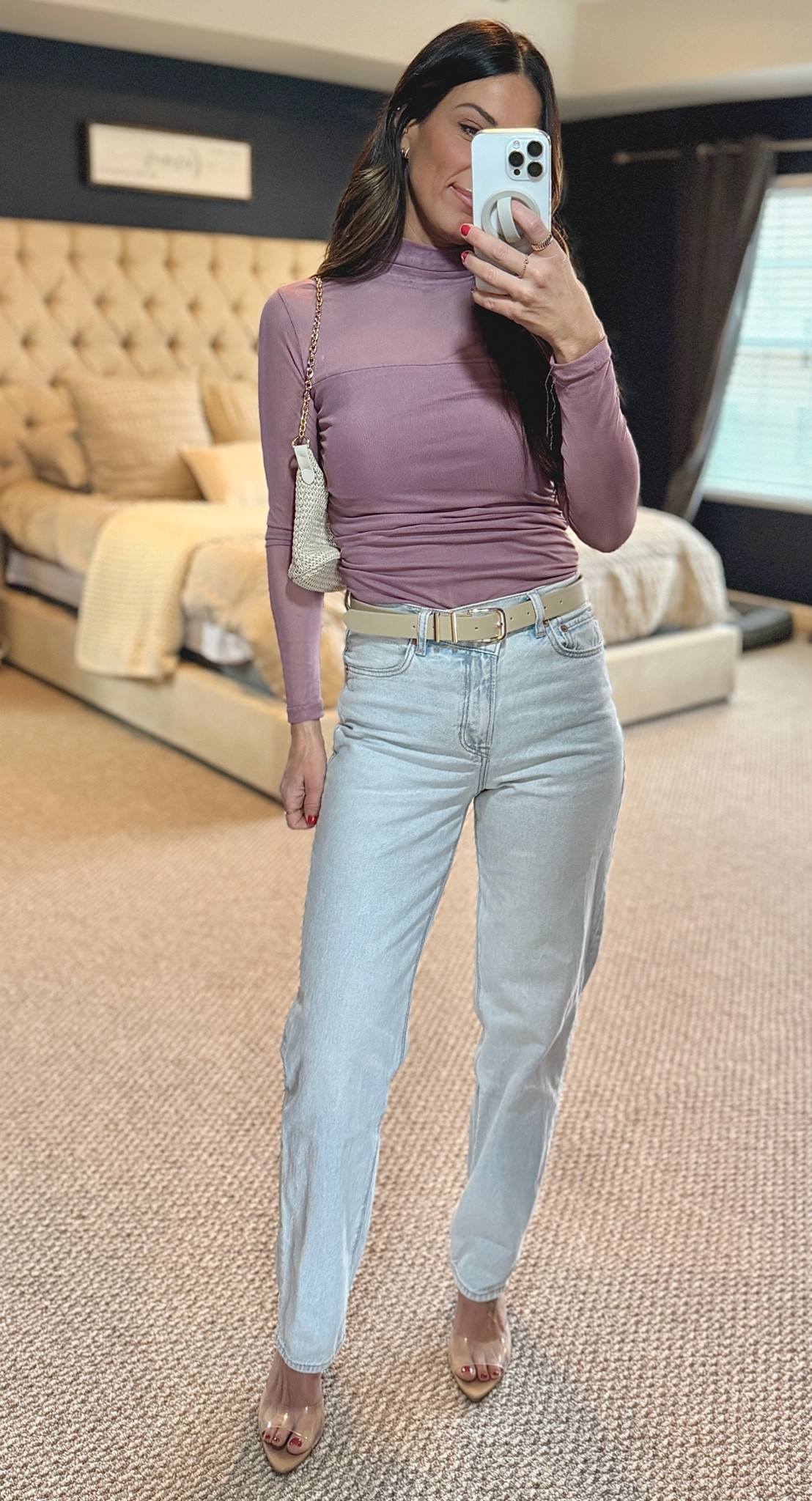 This top is perfect for date nights,
Ladies nights, all the special occasions and then some! So comfortable, soft, and flattering! 

#LTKParties #LTKFindsUnder50 #LTKStyleTip