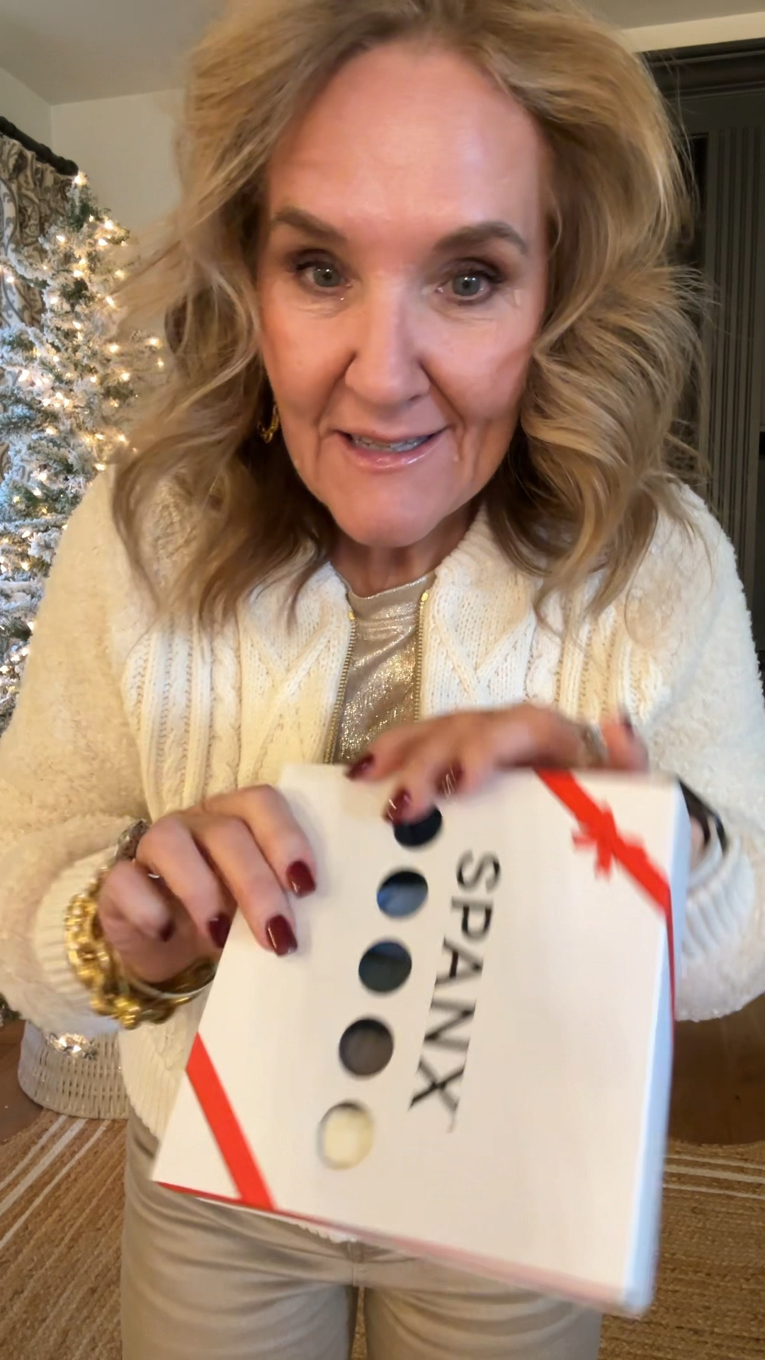 Spanx deal of the day 50% 5 pack of underwear 

Also linking some shapewear I love. 

30% off sitewide plus 10% off with code EXTRA10

I’ll link it Outfit. Sneak peek to tomorrow’s content. 
Sweater and tee size medium 
Jeans size 29 

Gifts for her cyber Monday sale 


#LTKOver40 #LTKSaleAlert #LTKCyberWeek