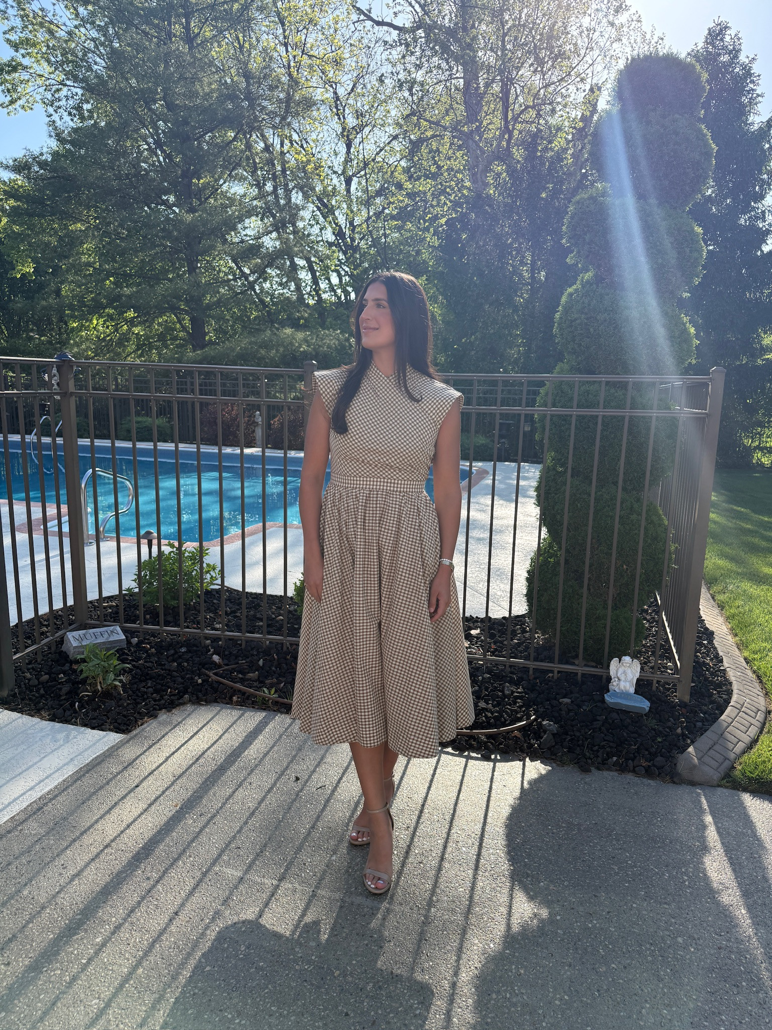 Tuckernuck dresses are everythingggg

TTS: M

@Tuckernuck, gingham dresses, midi dress, gingham midi dress, summer dresses, spring dresses, Grace white 

#LTKMothersDay #LTKgrwm #LTKootd