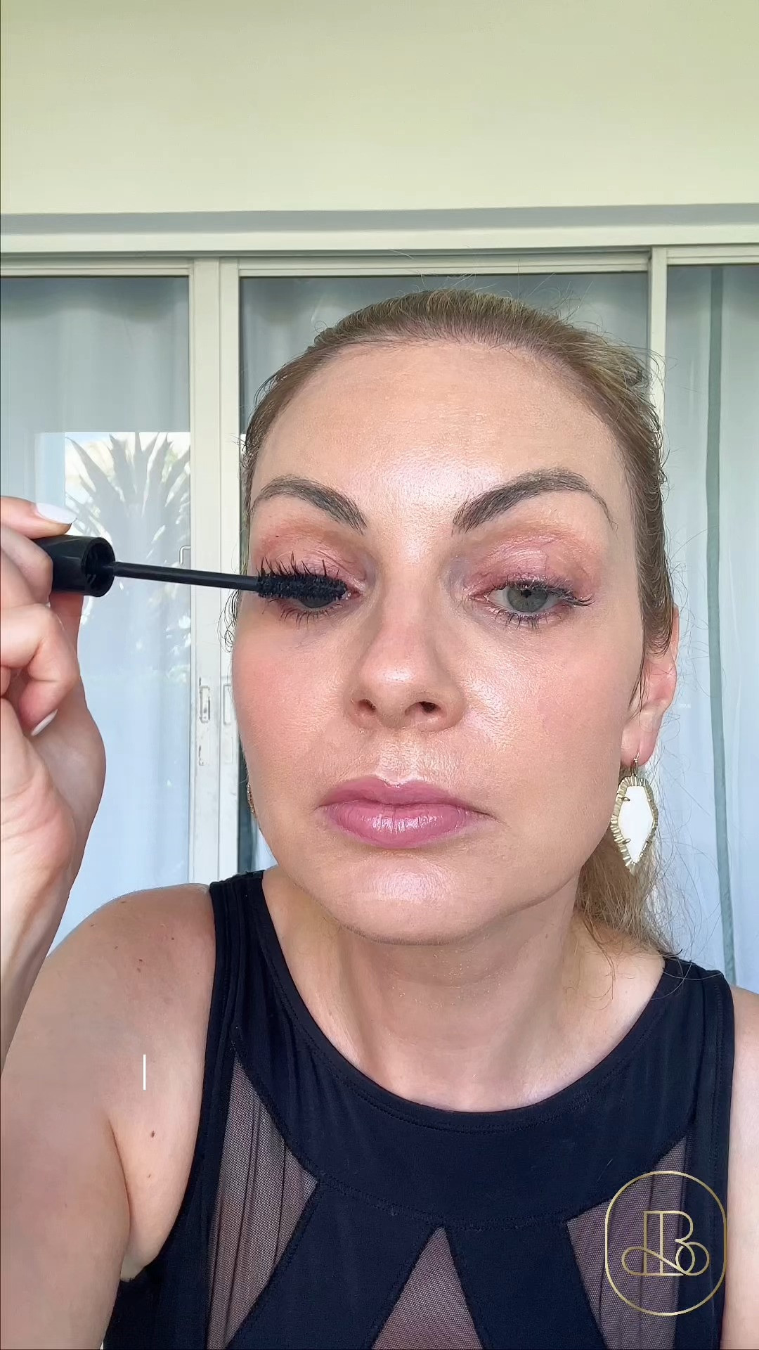 Get that "falsie" look without the glue or the hassle! 👁️ Use the primer first to create a smooth, sky-high base, then layer the mascara for an intense, clump-free finish. Great gift ideas for anyone who wants high-performance makeup without harsh ingredients. A must-have for those with long workdays! 🙌 #PurBeauty #LashCare #BeautyMustHaves #PurCosmetics #FullyCharged #LashGoals  

#LTKgrwm #LTKmorningroutine #LTKBeauty