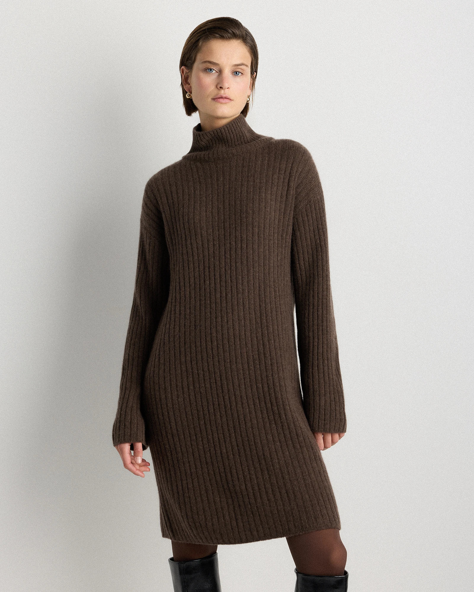 Quince | Women's Mongolian Cashmere Ribbed Turtleneck Mini Dress in Rich Burgundy, Size Small | Quince