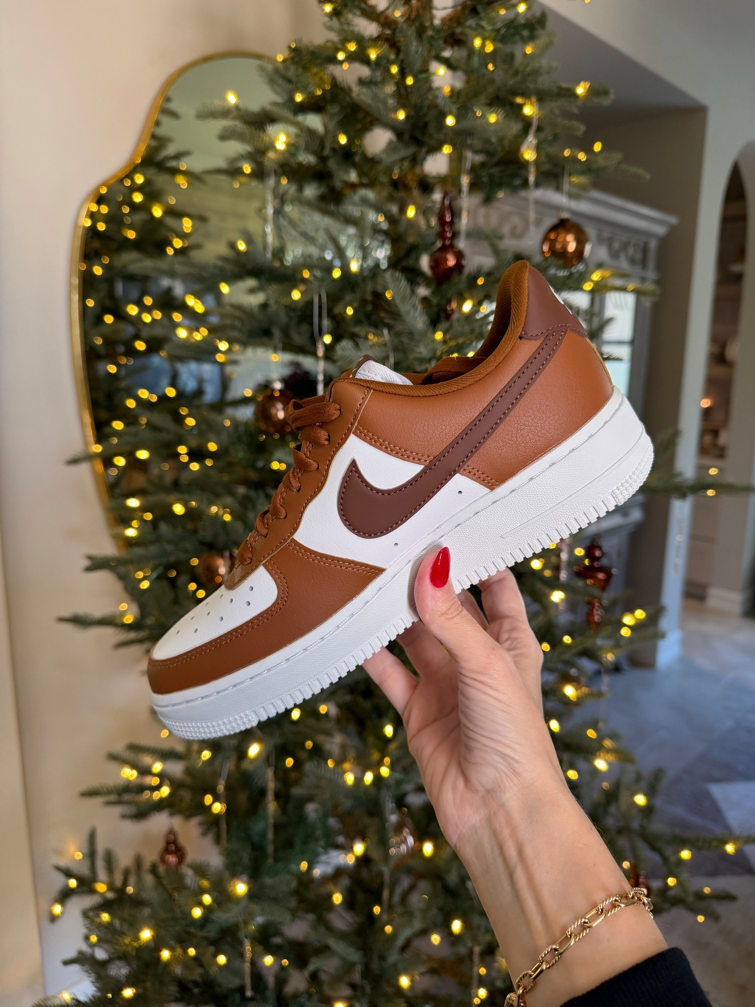 The most gorgeous color combo for fall! I am loving these so much! My new favorite Nikes✨

#LTKShoeCrush