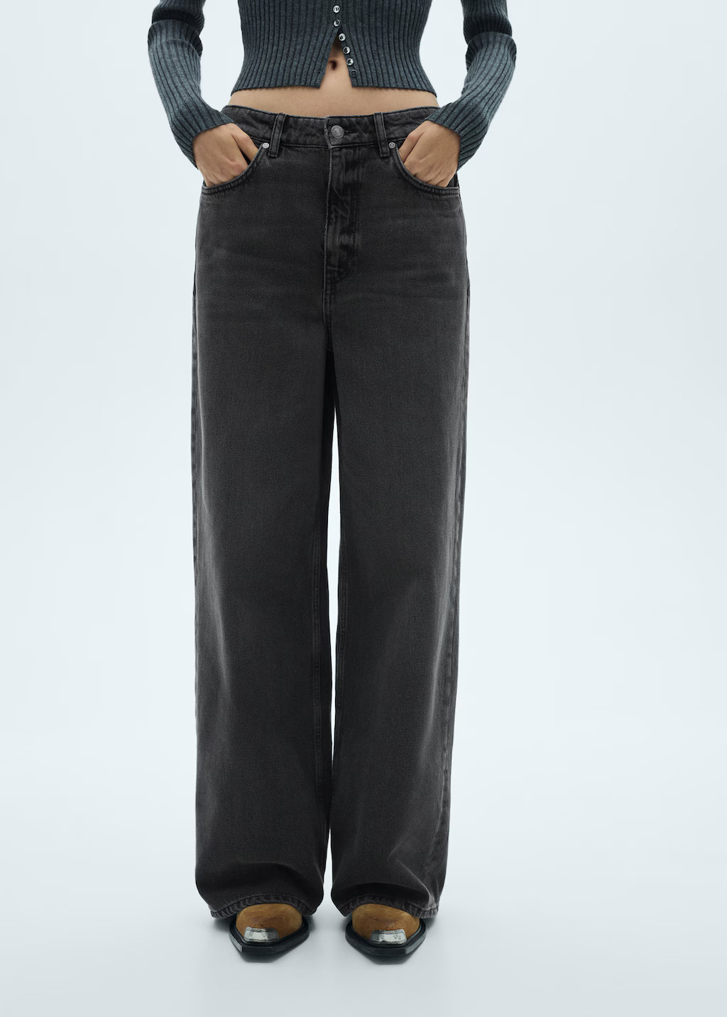 Low-rise loose-fit wideleg jeans - Women | MANGO United Kingdom | MANGO (UK)