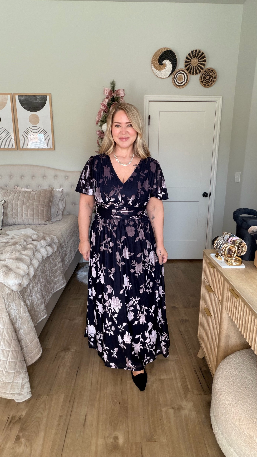 Size large in everything. Shoes are tts and work for wide feet  

#LTKOver40 #LTKMidsize #LTKHoliday