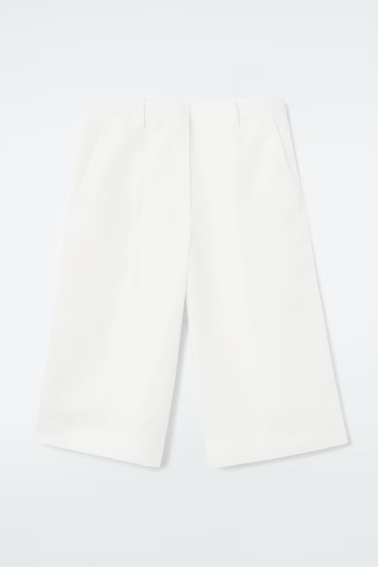 TAILORED KNEE-LENGTH SHORTS - WHITE | COS (EU)