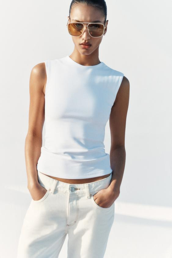 SLEEVELESS T-SHIRT | Zara US