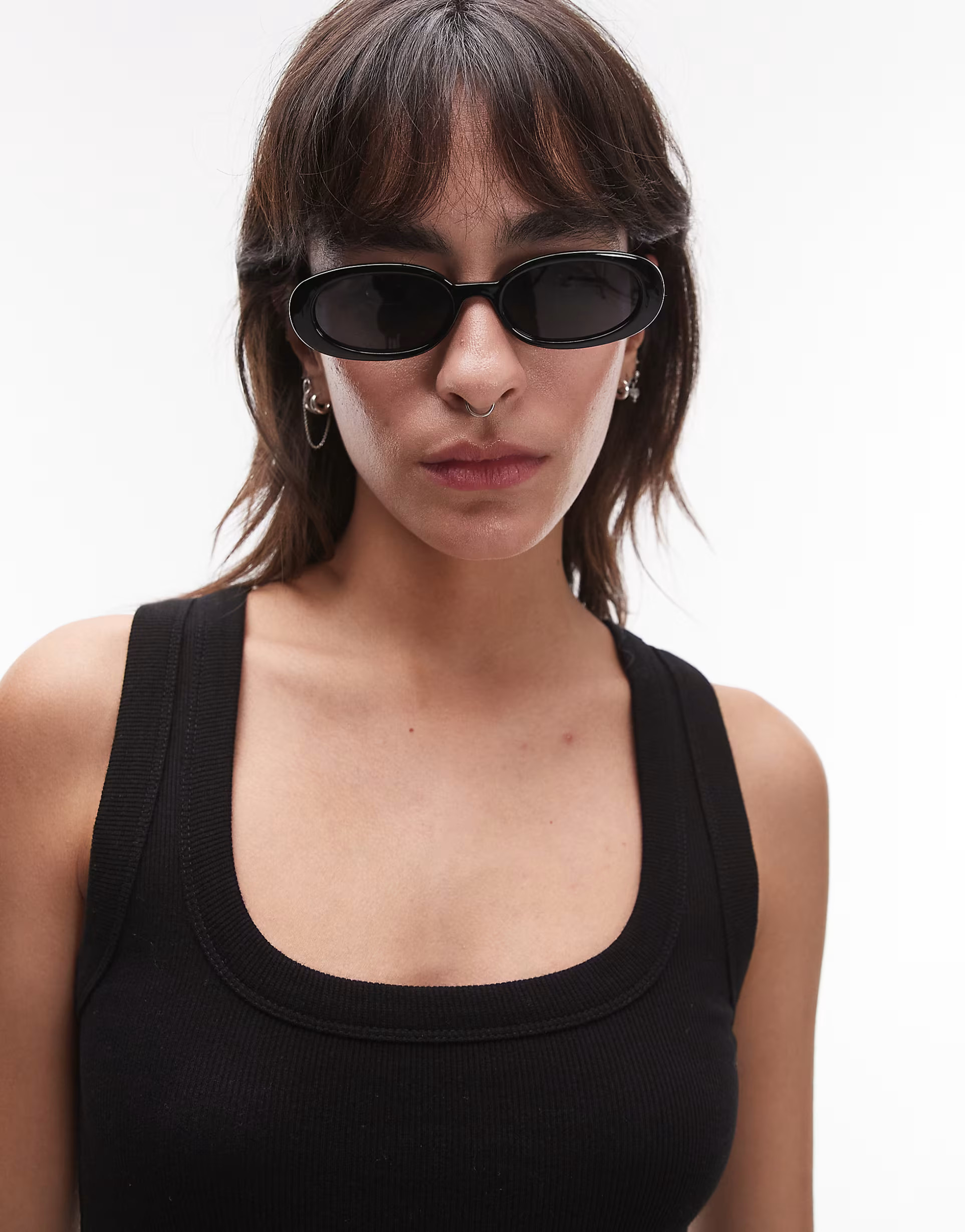 Le Specs outta love oval sunglasses in black  | ASOS | ASOS (Global)