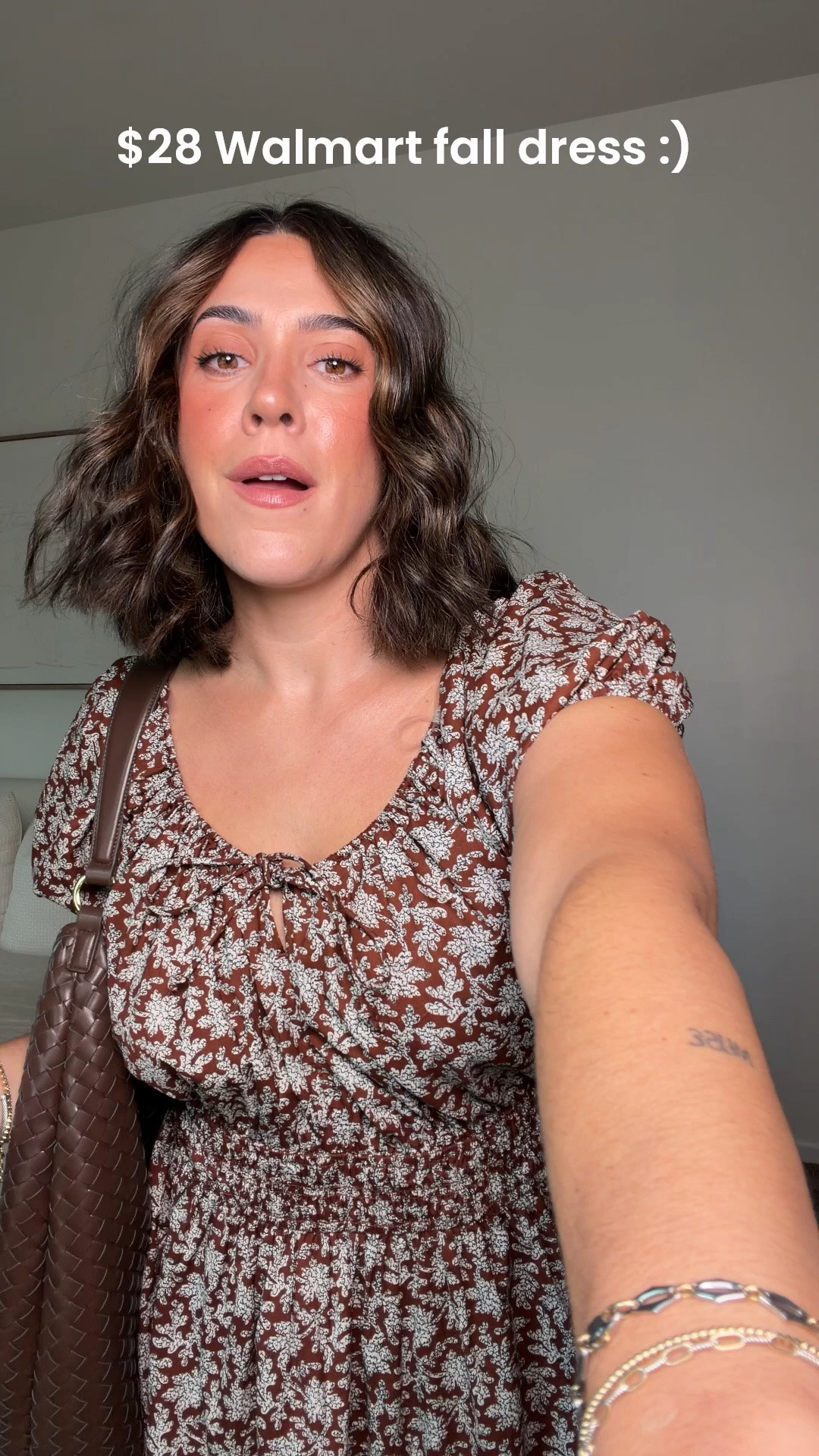 So perfect for fall! I’m in a M - it runs big! 

Walmart fashion, Walmart dress, early fall dress, fall photo dress