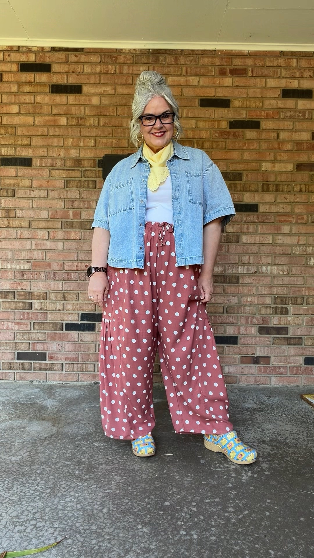 Are you freaking kidding me these are the cutest shoes I have ever seen￼! 🧈🩷￼ If you have been on the hunt for comfortable shoes that keep your feet happy all day @Dansko is where to find them!!! Gahhhh🙌🏼 I LOVE them so much 🧈 #Over50Style #over50fashion #ootd #DopamineDressing #plussizefashion

#LTKootd #LTKOver40