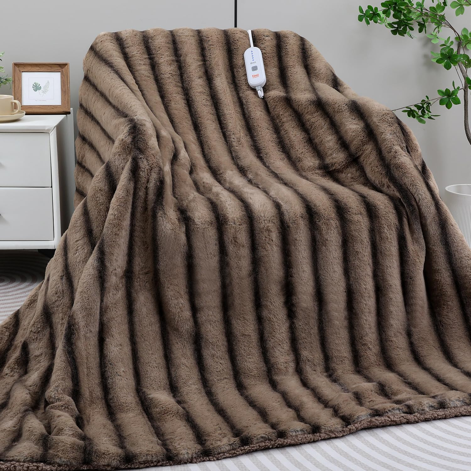Heated Blanket Electric Throw- 50"x60" Soft Thick Faux Fur Electric Blanket for Sofa with 5 Heat ... | Amazon (US)