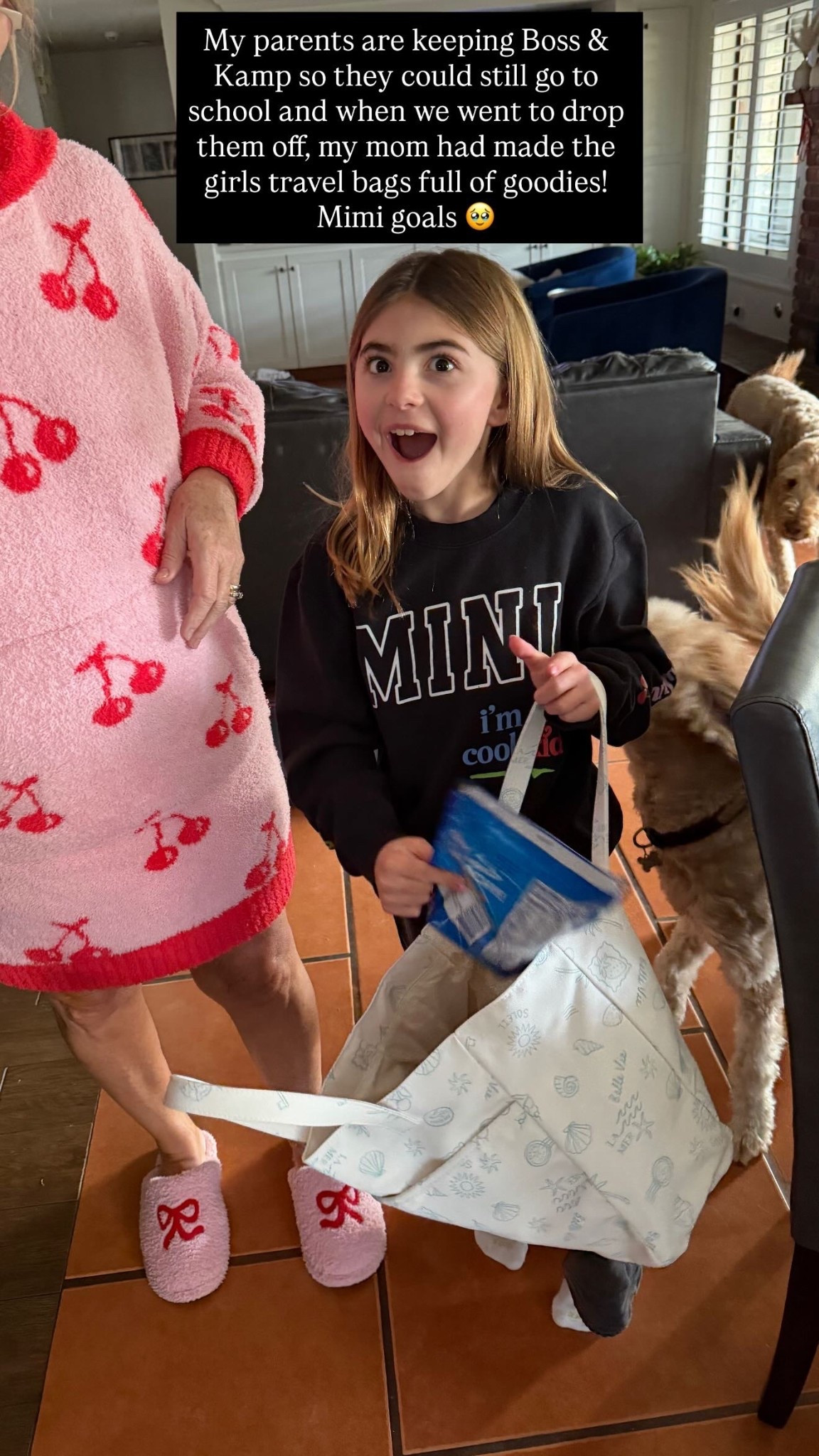 My parents are keeping Boss & Kamp so they could still go to school and when we went to drop them off, my mom had made the girls travel bags full of goodies! 
Mimi goals 🥹