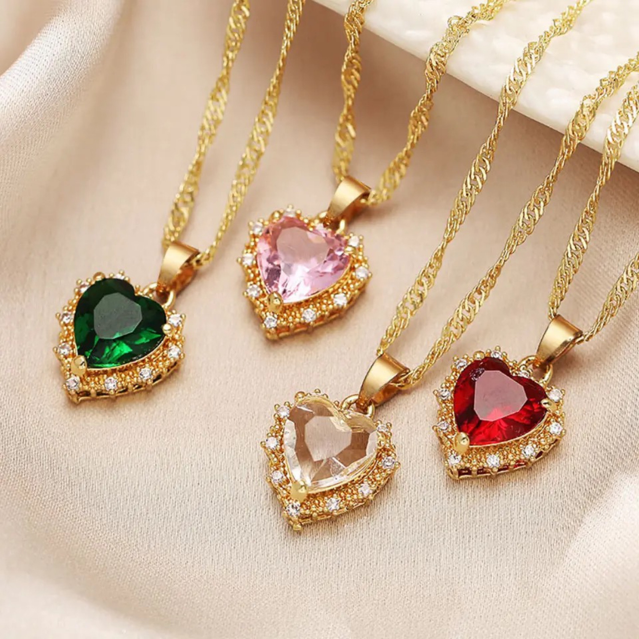New Fashion Heart Shaped Zirconia Necklace for Women High Quality Red Love Pendant Mother Day Valentine Day Gift Jewelry

#LTKGiftGuide #LTKSeasonal #LTKbeauty