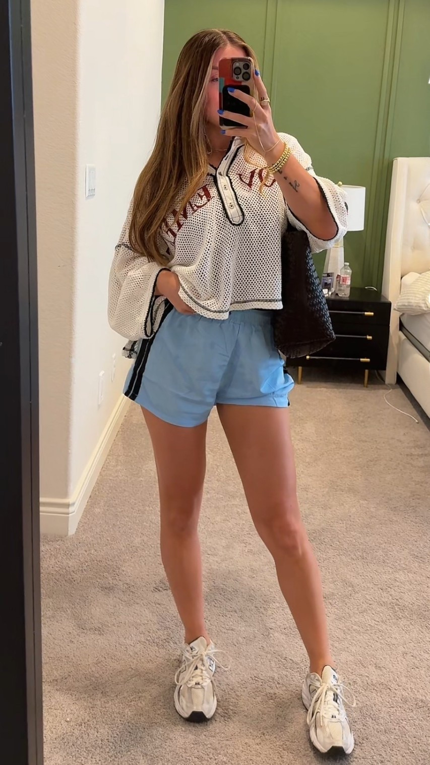 MOM OOTD 🥳💙

#LTKStyleTip #LTKFindsUnder50 #LTKActive
