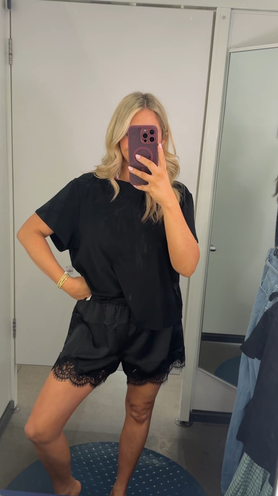 OBSESSED with this black combo! Lace shorts are just so cute! Wearing a M 🖤

#LTKootd