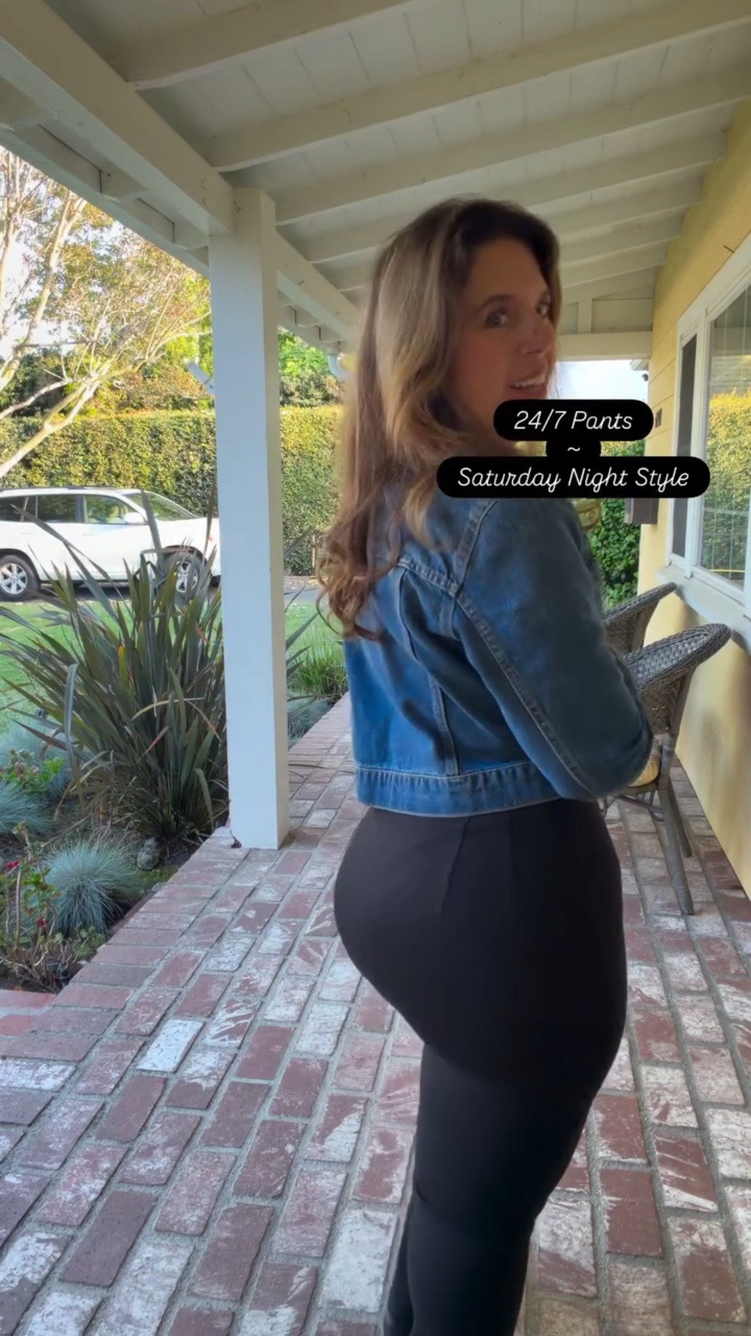 Are you a Lipedema Sister who wants to experience pants without a waist gap????

Have I got a style for you!👏

Comment 24/7 for the details and a discount!💜
Use Discount code: BETH15

#lipedema #smallwaistbighips #lipedemafashion
#curvesarebeautiful #womenwithstyle
