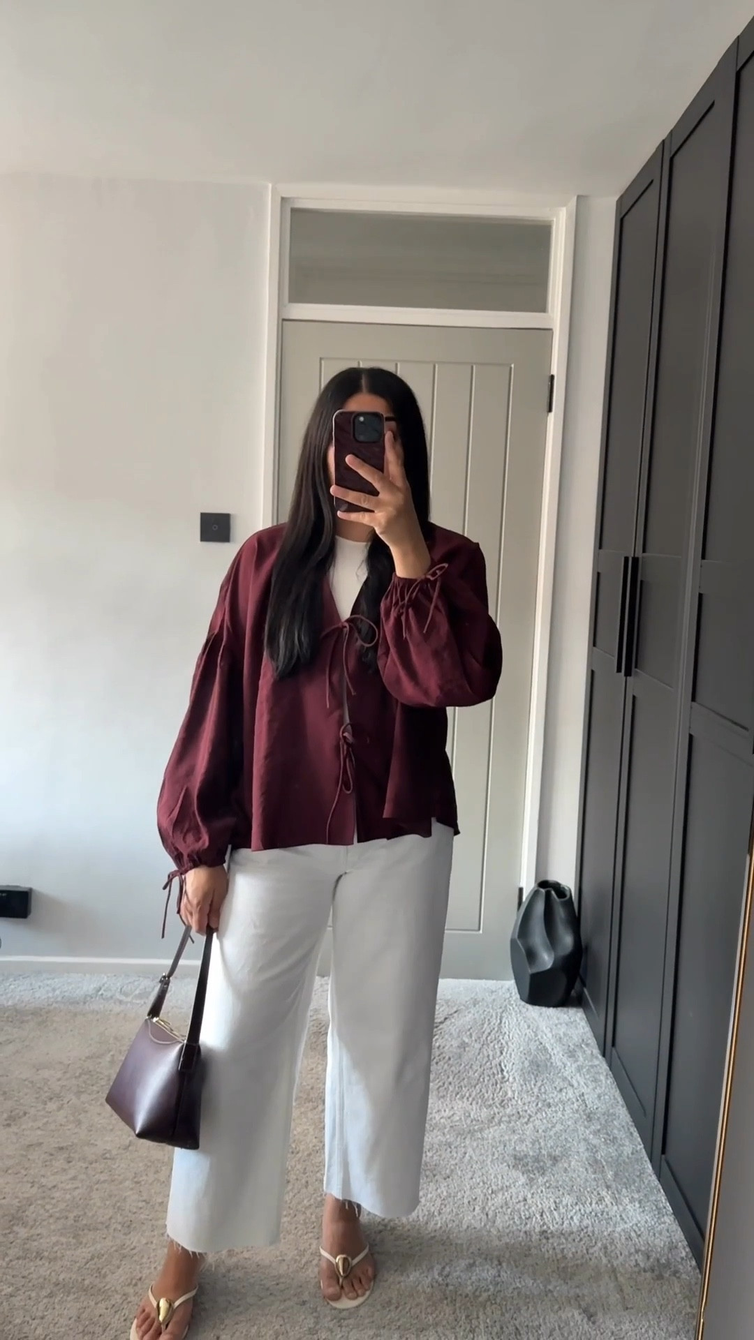 This spring a perfect pair of white jeans is your style staple, they go with absolutely everything. 

Jeans are from primark - high waisted cropped jeans 

#LTKsummer #LTKspring #LTKmodest