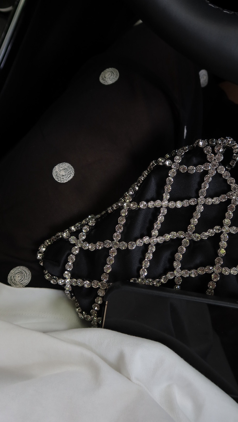  OOTD — wearing polka dots & oversized tshirts (my fave new trend). Skirt is size 12 & tee is 16 for an oversized look 

#LTKmidsize #LTKaustralia