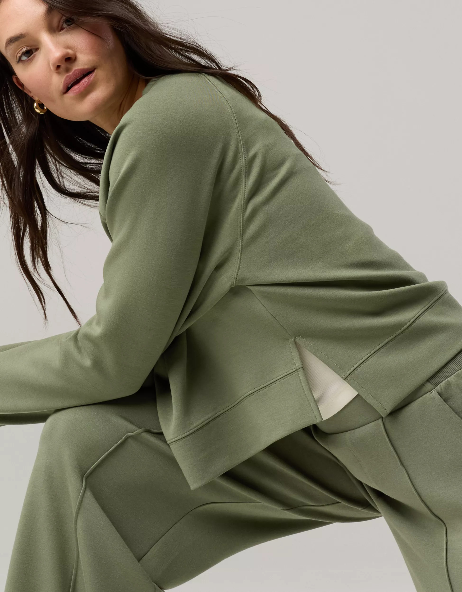 OFFLINE By Aerie ChillUp Crewneck Sweatshirt | Aerie