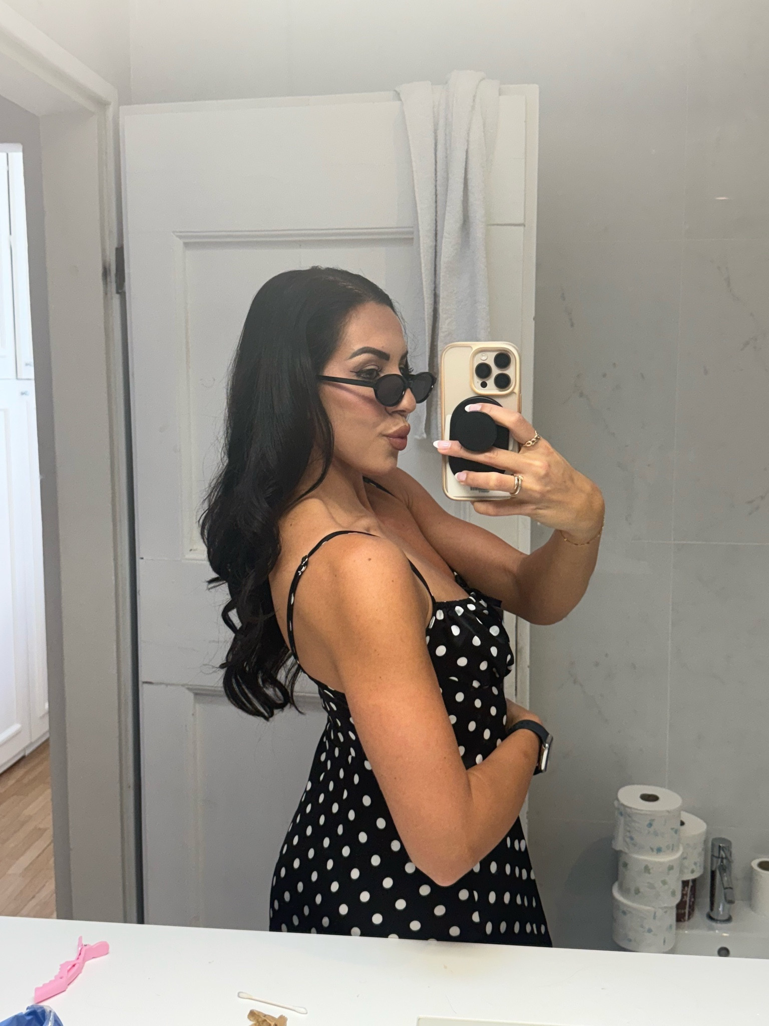 The best air styler with dual voltage.. perfect for abroad! #dysondupe #airstyler #dualvoltageairstyler

#LTKtravel #LTKbeauty #LTKeurope