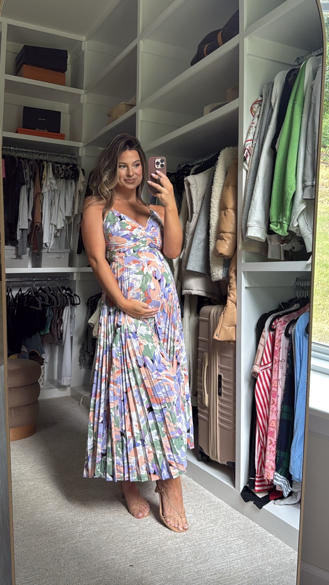 summer wedding guest dress, baby shower dress

24 weeks pregnant wearing a medium!