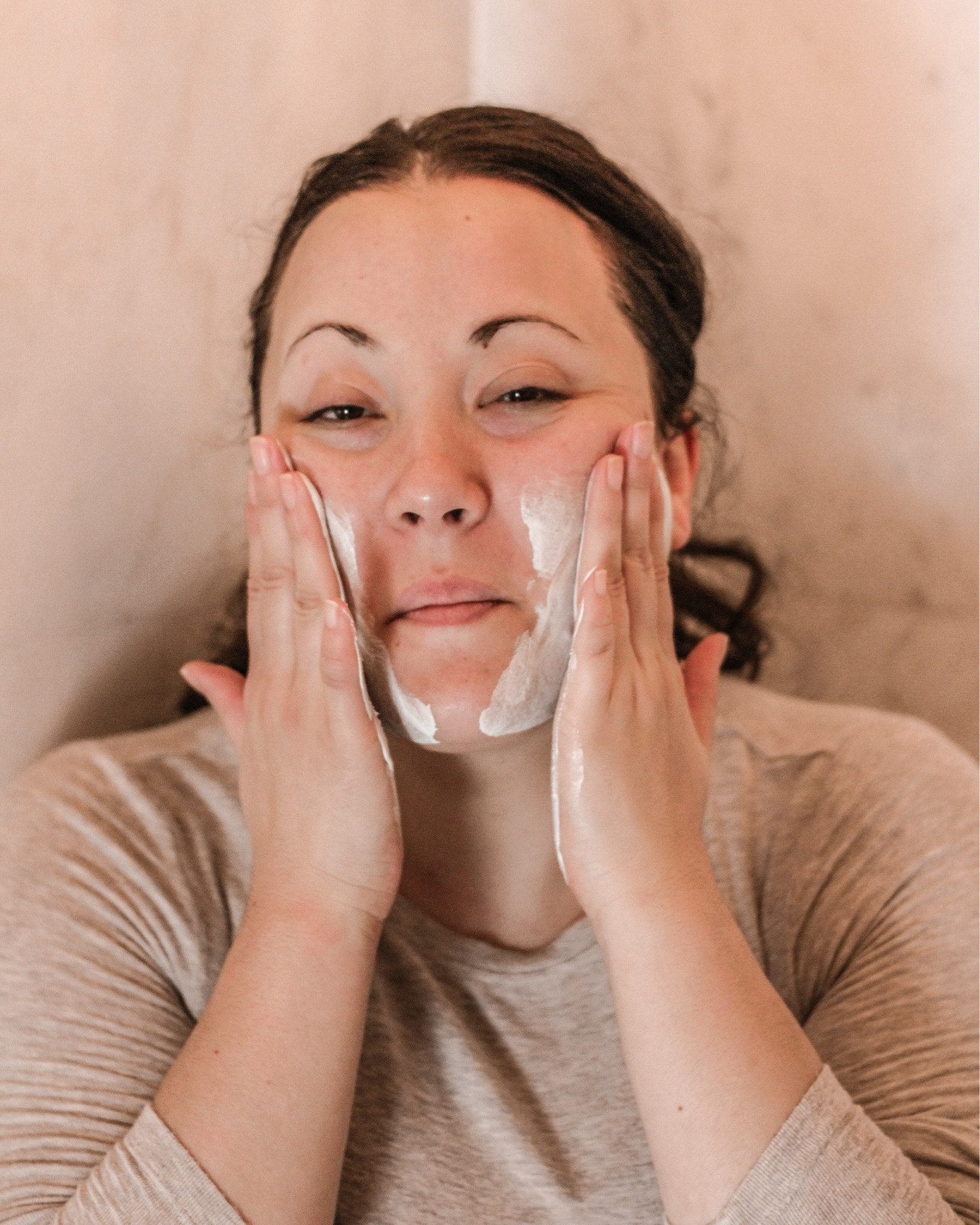 Cleanser makes a big difference. Here are my faves for different skin types or concerns. 



Dry skin: Hydropeptide Makeup Melt, Then I Met You melt, Cashmere Cleanse, Marini Bioglycolic

Combo: Hydropeptide Gel cleanser, Epicutis oil cleanse, Marini Bioglycolic, Glymed Gel Cleanser, Glymed Idyllic Cleanser

Oily skin: Marini CESTA cleanse, Hydropeptide Gel Cleanser, Glymed Idyllic Cleanser


Sensitive skin/Impaired Barrier: Hydropeptide makeup melt and or cashmere cleanse

Acne: Marini BioGlycolic Cleanser or Glymed Idyllic Cleanser or Face Reality Cream Cleanse (dry+acne) gel cleanser (combo/oily) 

Rosacea: Face Reality Barrier Cream Cleanse

Perioral Dermatitis : Face Reality Barrier Cream Cleanse

#LTKBeauty #LTKOver40 #LTKstorytime