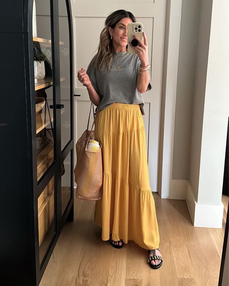 Small in this Target tee and small in this Amazon maxi skirt.🫶🏼



#LTKstyletip #LTKtravel #LTKunder50