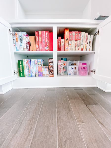 Super easy + cheap way to organize board games that ANYONE can do! 🙌🏼
.
.
@thecontainerstore 
.
.
.
#nationalswapideasday #ideas #gamestorage #games #kidstuff #nationalsuicidepreventionday #organizingtips #affordableorganization #easyorganization #tips #organizationsolutions #getorganized #games #gamenight #playtime #playroom #playroomgoals #goals #household #momlife #thecontainerstore #weekend #weekender #celebrate #relax #refresh

#LTKkids #LTKfamily #LTKhome