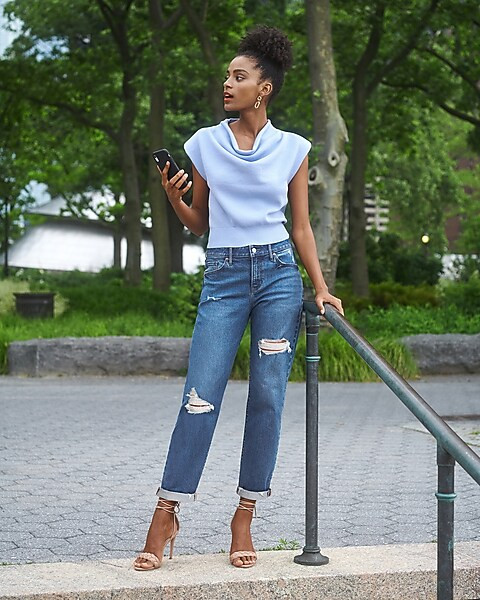 Mid Rise Rolled Hem Ripped Boyfriend Jean | Express