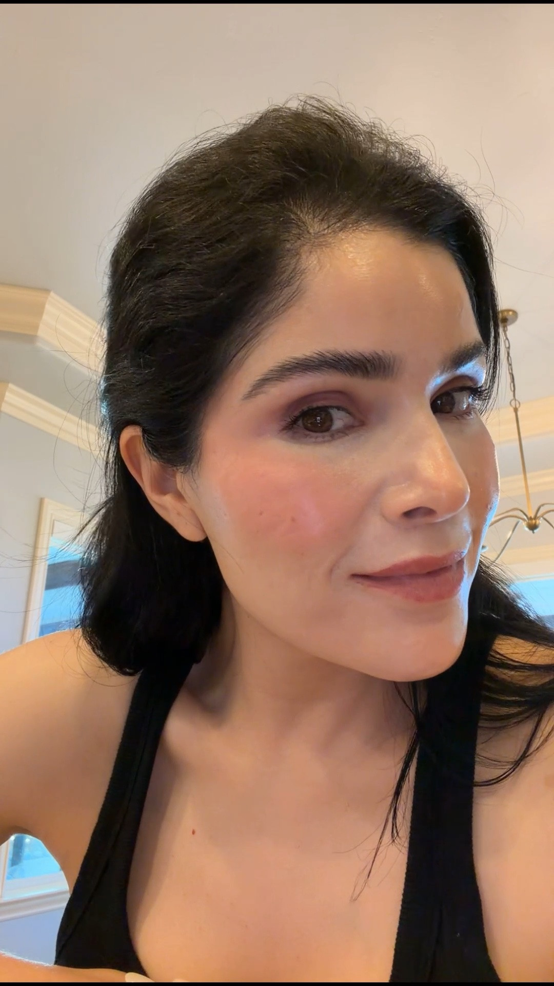 Chefs kiss foundation 
Chanel foundation

#LTKootd #LTKgrwm #LTKdayinmylife