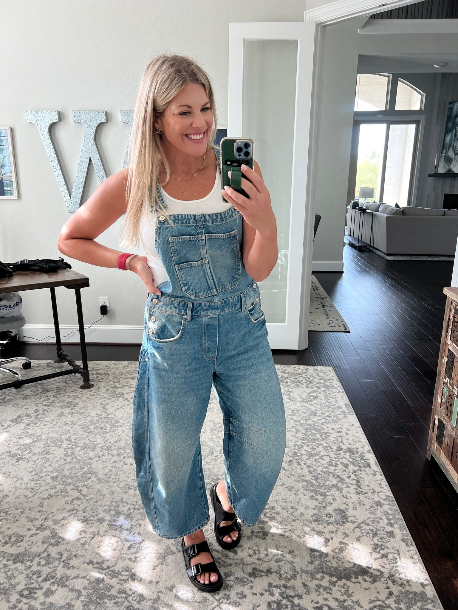 Early Fall Outfit 


Casual outfit  everyday outfit  fall outfits  fall fashion  overalls  women’s fashion  what i wore  style guide  FitMomming  

#LTKStyleTip #LTKSeasonal