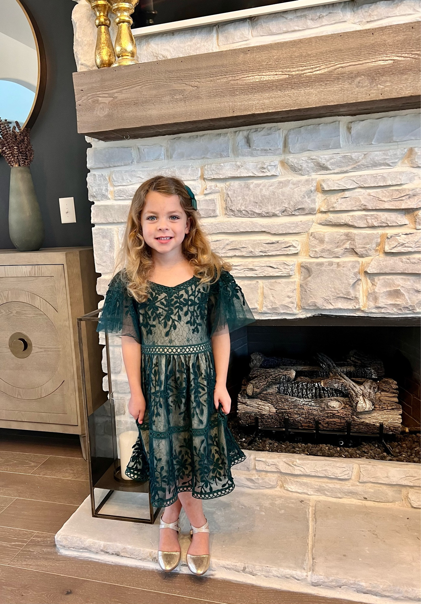 Looking for the perfect holiday dress for your mini me? This mini Venice Dress with flutter sleeves is the one! The best part? It’s currently 30% off! #sale #Ivycityco #holidaydress #holiday #kids #minime

#LTKSeasonal #LTKHoliday #LTKkids