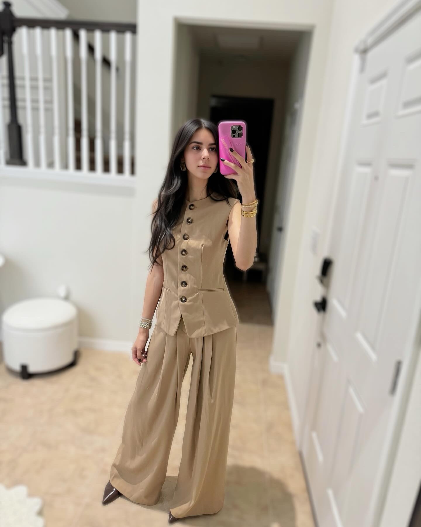 No makeup , but very demure outfit 😅🌸💕✨ Shop my entire look! Link on Bio ✨
.
.
.
.
.
.
.
.
.
#outfits #outfitoftheday #outfit #outfitinspo #outfitstyle #outfittoday #outfitinspiration #outfitlove #outfitsociety #outfitideas #outfitblog #outfitgrid #outfitsideas #ootd #ootdmagazine #hm #zara #shein