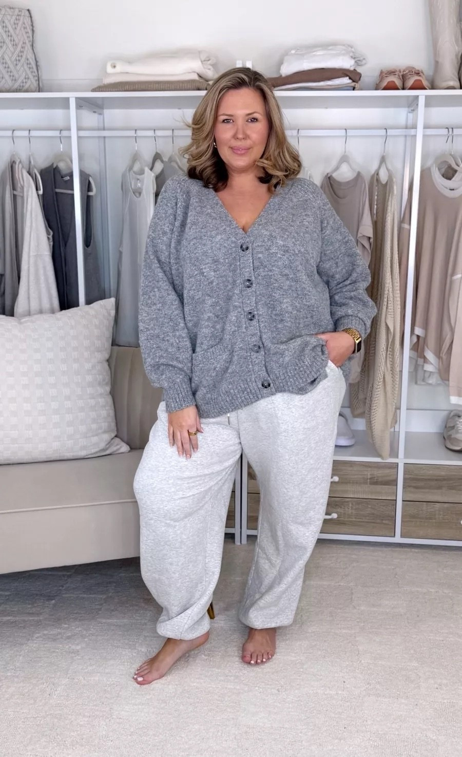 These pieces are on sale!!! Wearing a XXL in everything here! 

Plus size fashion, Abercrombie finds, everyday outfit ideas, trendy fashion, mom style, comfy casual, winter fashion

#LTKMidsize #LTKPlusSize #LTKSaleAlert