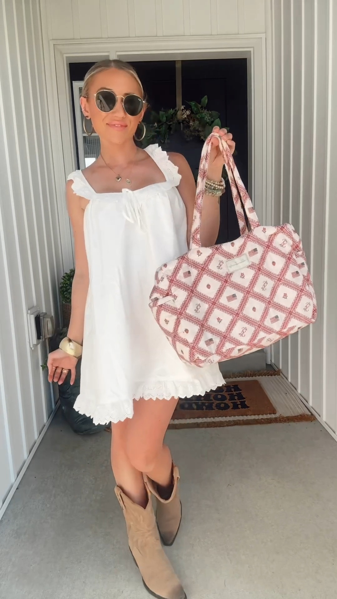 I am just absolutely loving this little outfit would be so perfect for Fourth of July!;) 

#LTKU #LTKStyleTip