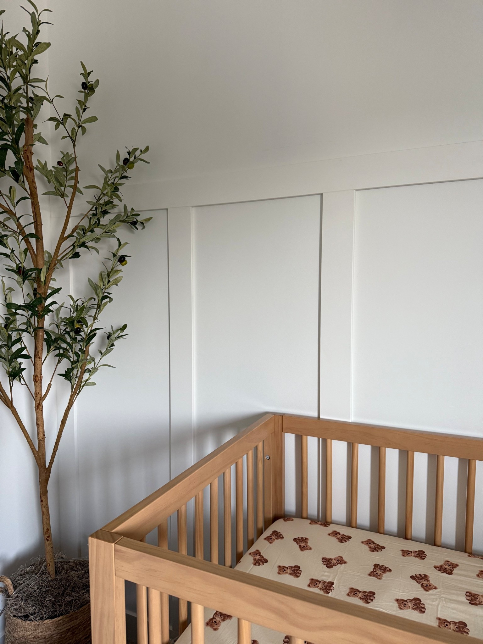 Gender neutral teddy bear themed nursery 🧸 🤍
#genderneutralnursery #teddybearthemednursery #neutralnursery

#LTKStyleTip #LTKHome #LTKBaby