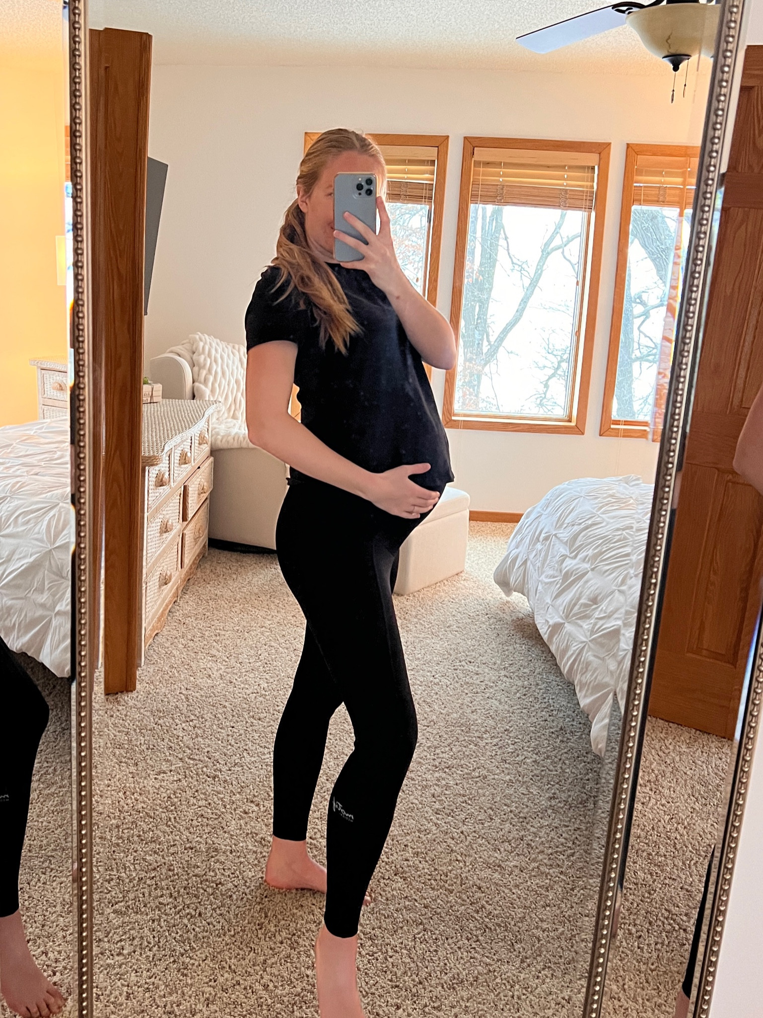 Bump friendly workout fit🖤👟

#LTKBaby #LTKActive #LTKBump