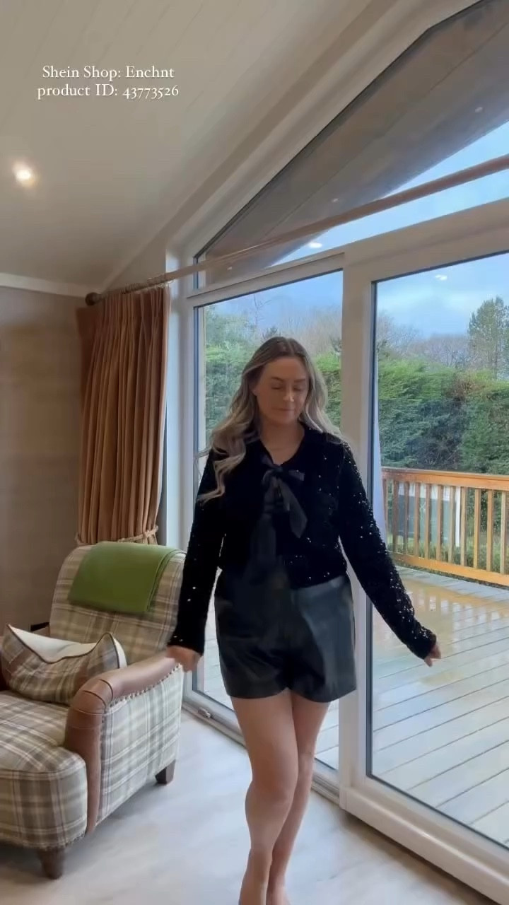 I'm still here for all the sparkles and sequins, and I'll be taking them through 2025 with me, will you?

Did you know that @shein_gb @sheinofficial have quality shops on their website? I have linked where both are these outfits are from, and their shop names ✨

Use the coupon code shopamy1 to save some pennies this new year too 💰

Black bow sequin top: 43773526
White Co-Ord: 41365478
.
.
.
#sheinshops #SHEINforAll #saveinstyle #ad #sequins #ootd #ootn #fashiononabudget #highstreet #midsizefashion #midsizebody

#LTKgrwm #LTKuk #LTKmidsize