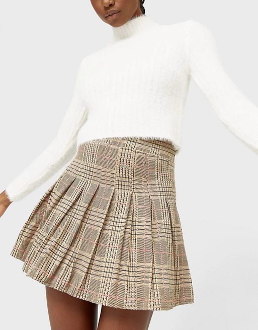 Stradivarius pleated tennis mini skirt in brown plaid | ASOS (Global)