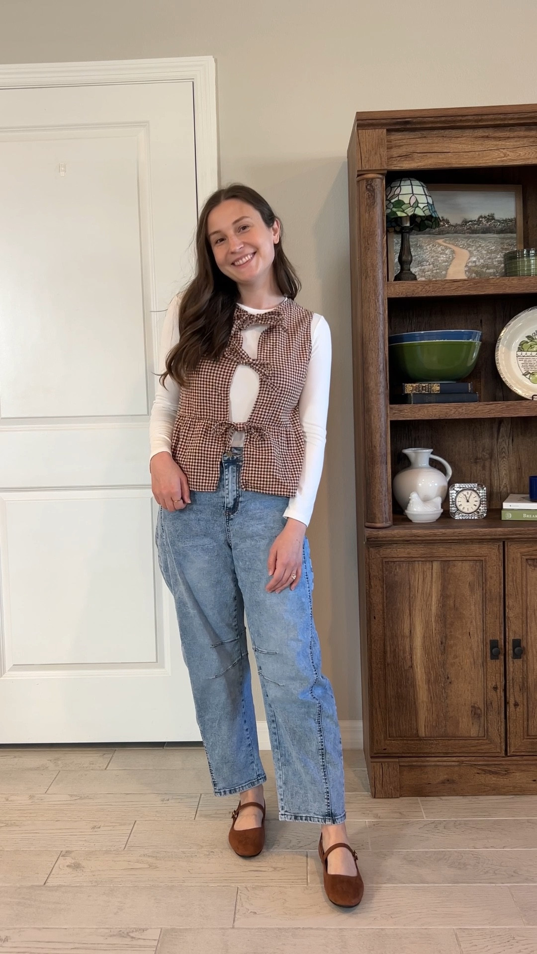Obsessed with this bow vests & these Amazon barrel jeans!

Wearing a medium in the white long sleeve & thejeans but probably could have gotten a small. I sized up to a large in the Motel vest, linked the red version!


Amazon finds, mom outfits, mom ootd, what to wear postpartum, girl mom

#LTKootd #LTKmomlife #LTKgrwm