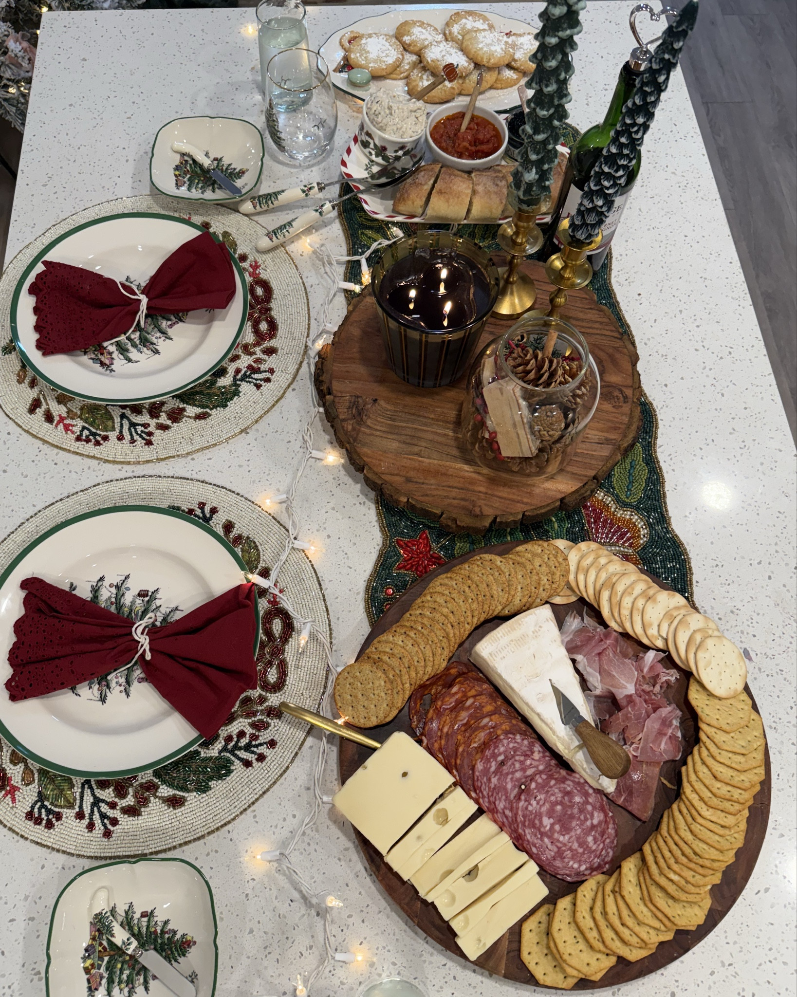 My first EVER holiday themed dinner party🎄✨


holiday hosting
holiday hosting inspiration
holiday table 

#LTKHome #LTKHoliday #LTKSeasonal