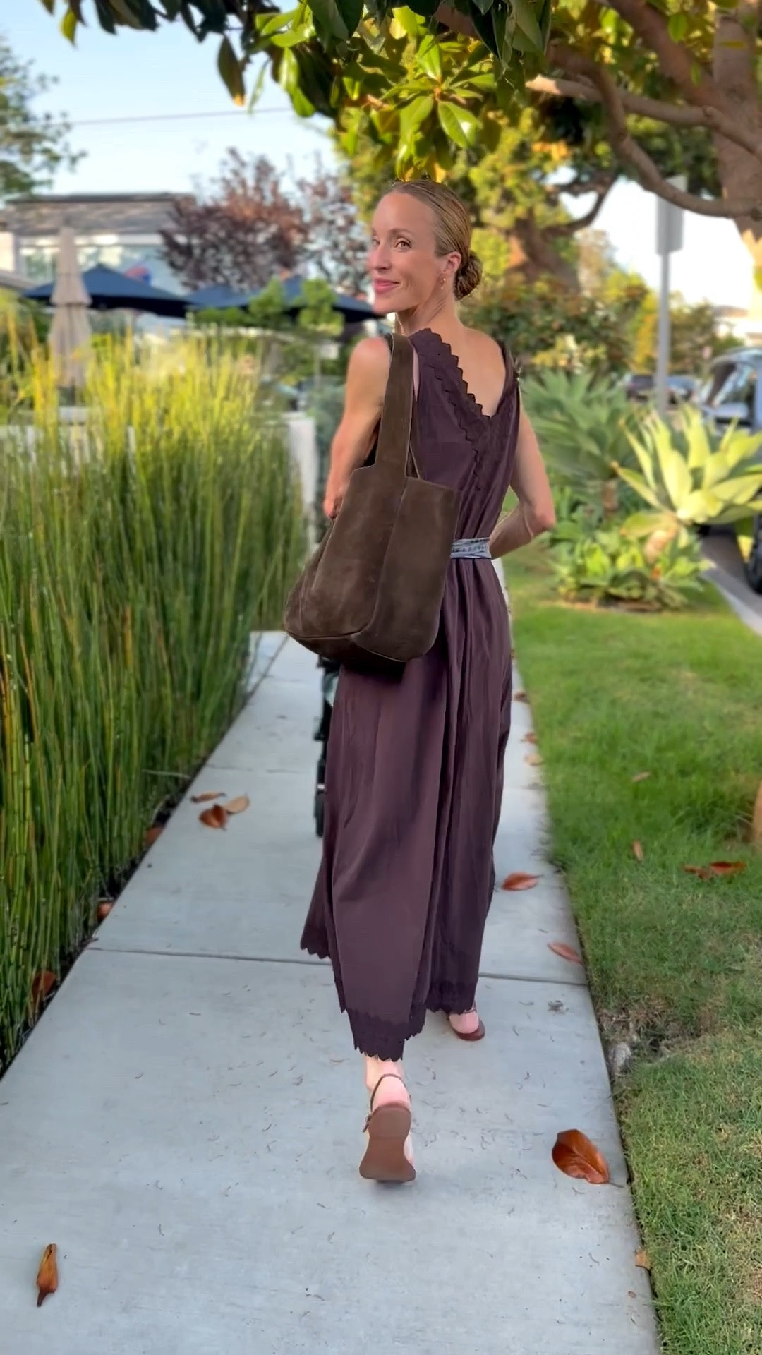 Size 2/XS dress—linked more chocolate brown dresses to love for early fall! This one’s 100% cotton and has pockets 🫶🏻 Bag borrowed via @Vivrelle — similar for less linked!

#LTKgrwm #LTKSeasonal #LTKootd