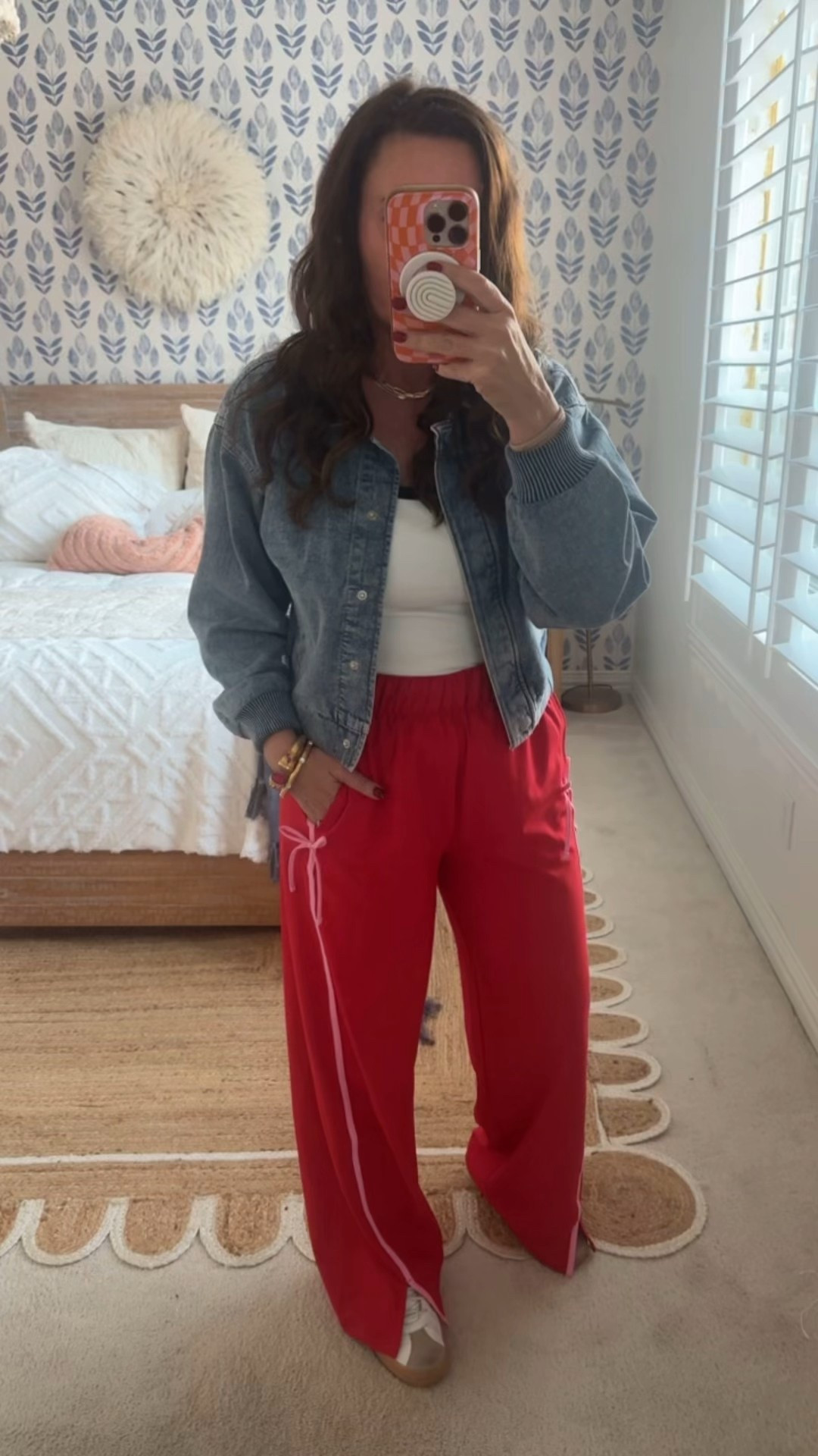 Medium pant, small top
.


#LTKSeasonal #LTKOver40 #LTKActive