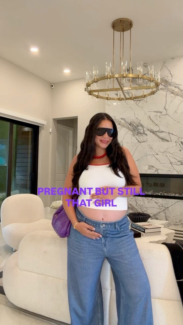 Part 1/12: Styling my bump 🤭 

Pants @abercrombie (size large)
Top @asos 
Necklace @amazonfashion 
Shoes @amazonfashion 

maternity fashion, casual outfit, ootd, fall outfit