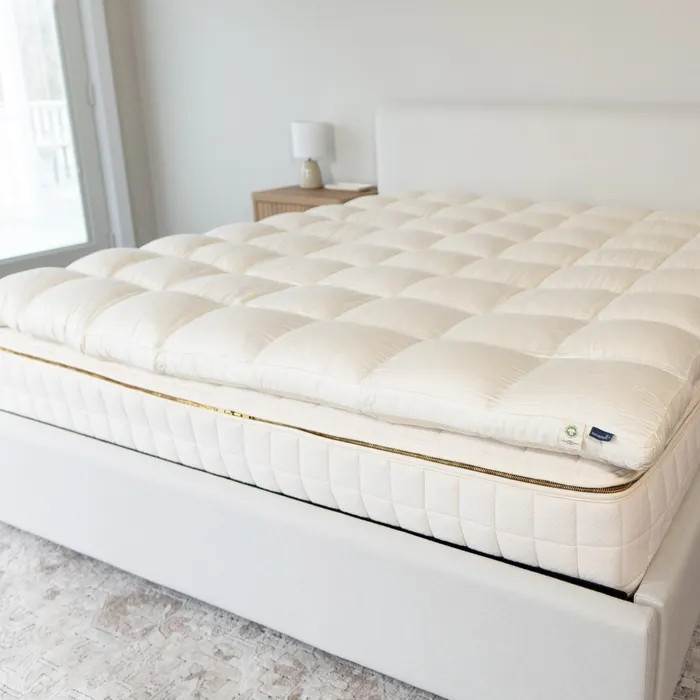 Box-Stitched Organic Latex Topper | Naturepedic